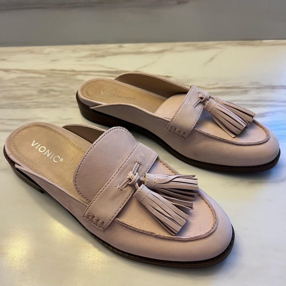 Bionic Reagan Nubuck Mules NWB in Color Blush